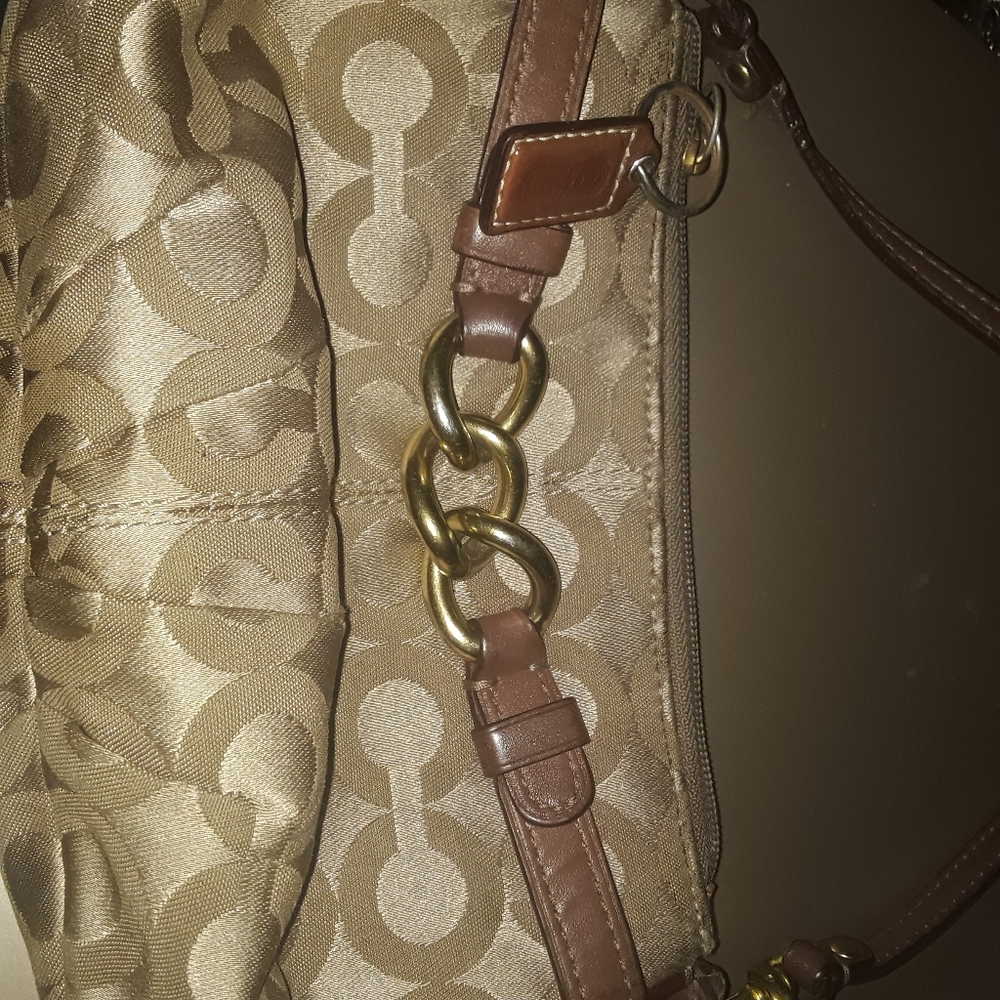 Coach sognature small bag logo tag Tan